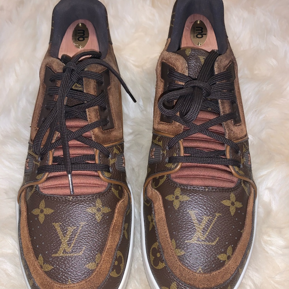 Louis Vuitton trainers / dead stock 8.5